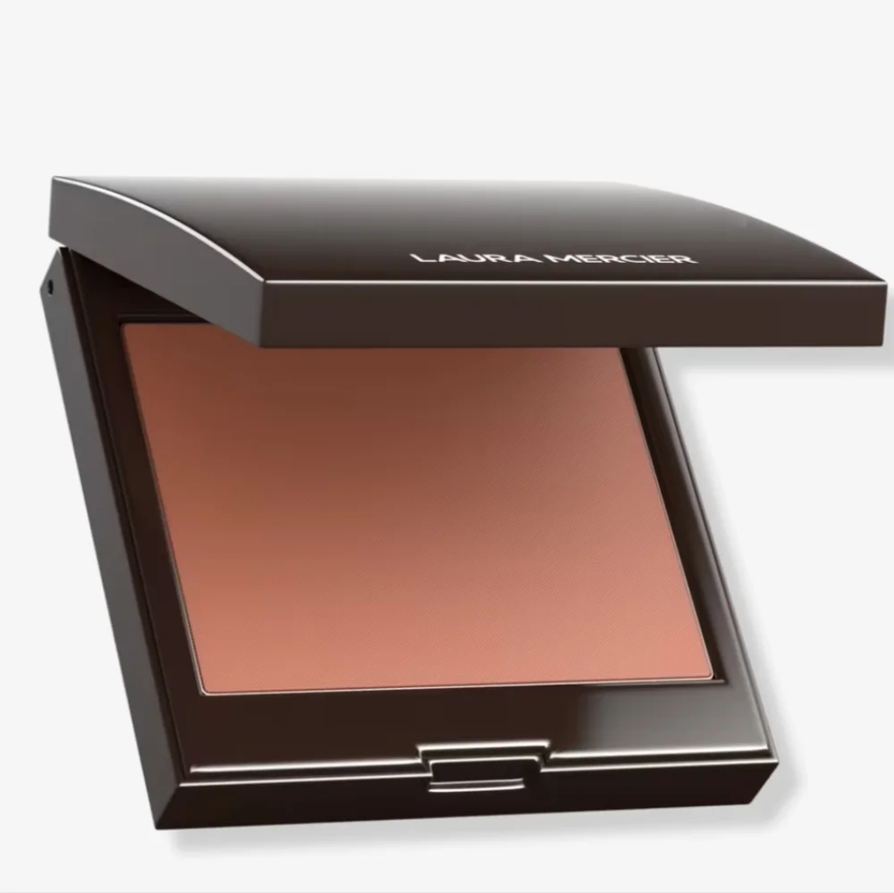 laura mercier brand new